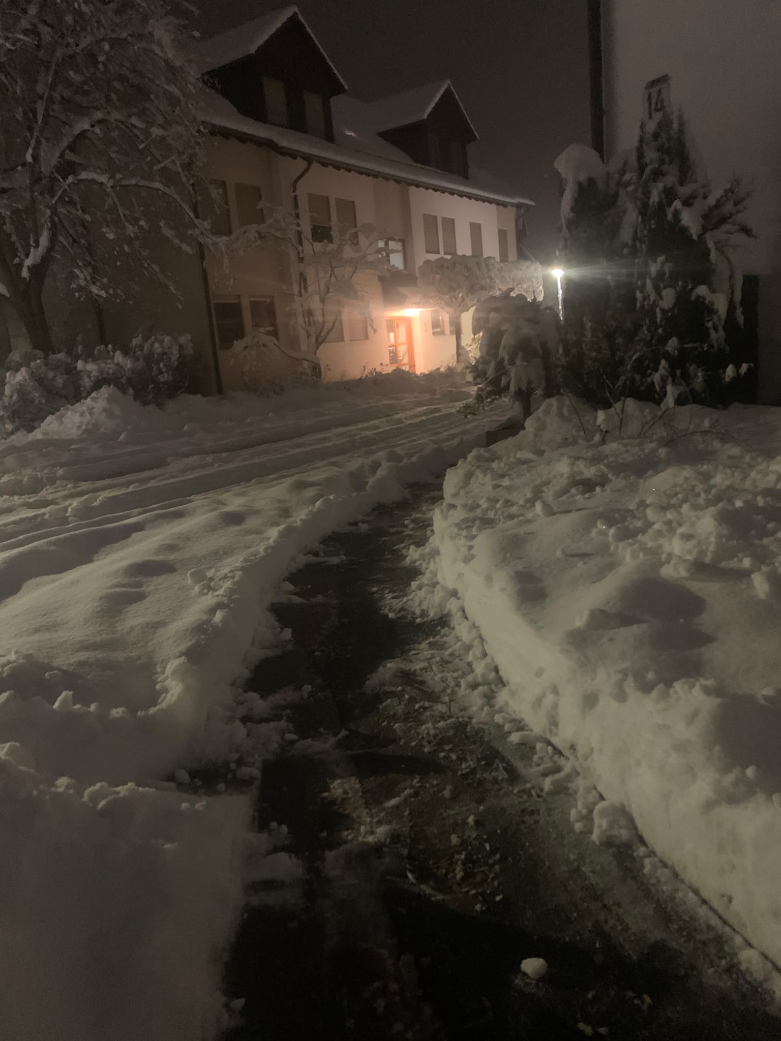 Winterdienst an Wegen und Außenflächen